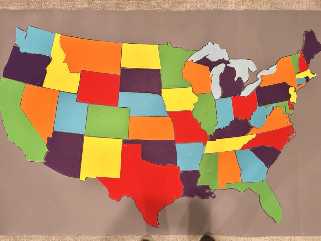 states outlined on big felt